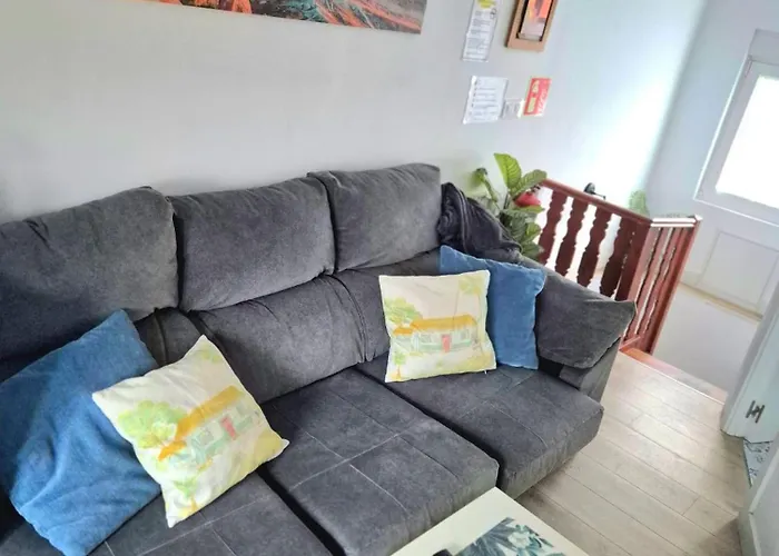 Acogedor De 2 Habitaciones, Parking & Conford Apartament El Astillero